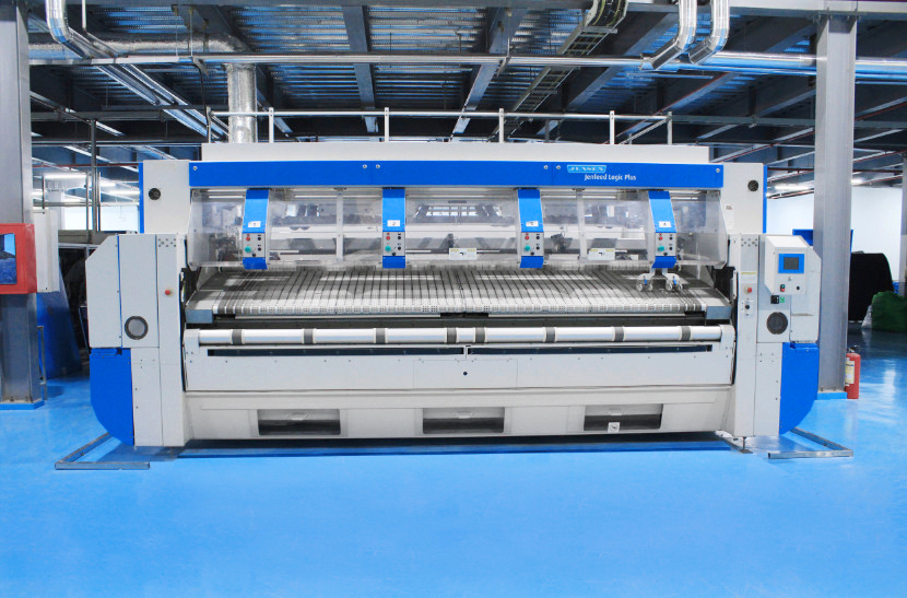 3-Axis automatic ironing and folding machine