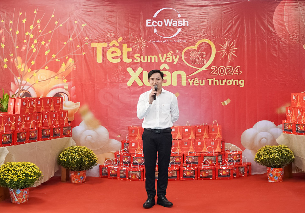 ban-lanh-dao-nha-may-chuc-tet-2024