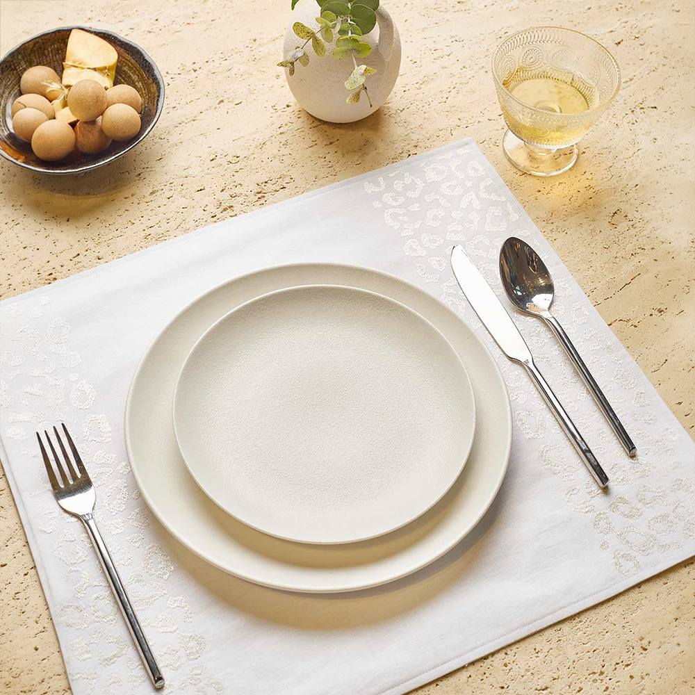 Khăn lót đĩa, dao, nĩa