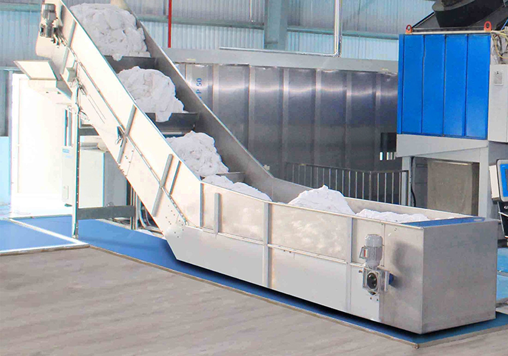 Băng-tải-đồ-bẩn-của-hệ-thống-máy-giặt-con-rồng